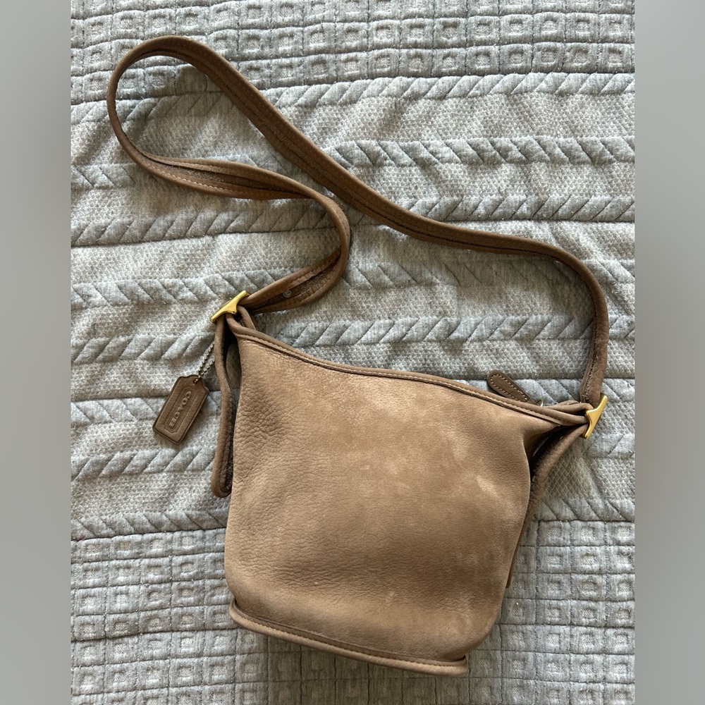 4954 Vintage Maggie Nubuck duffle in Sand